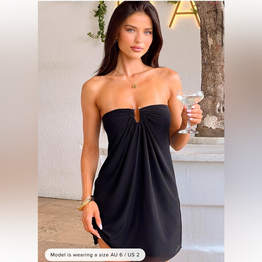 Beginning Boutique Black Strapless Mini Dress with Gathered Front